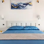 Rifugio D'incanto Tra I Tetti Estensi *